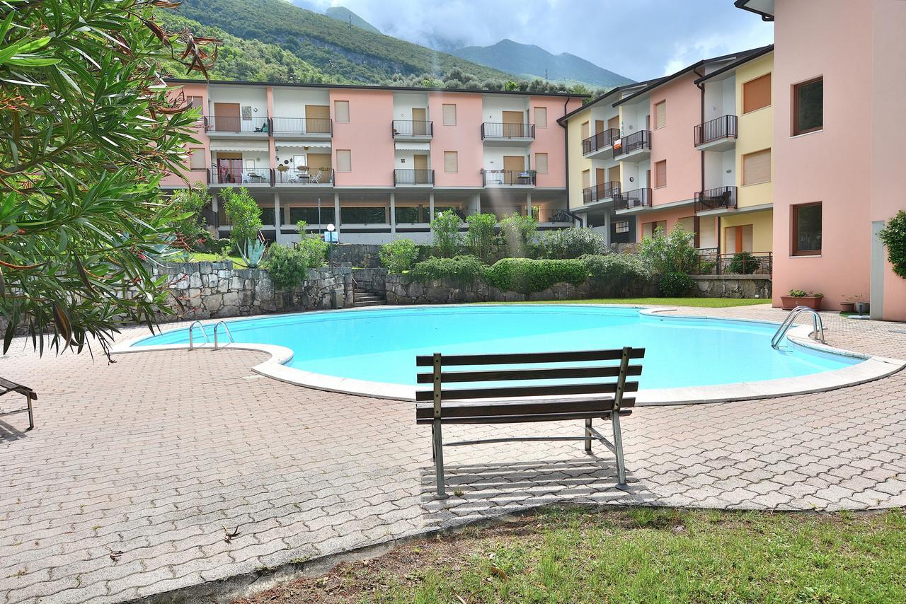 Residenza Candor With Pool 말세진느 외부 사진