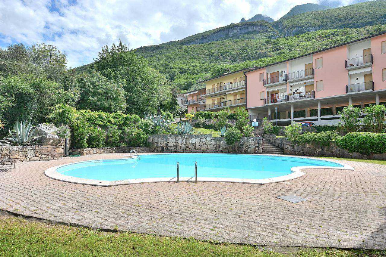 Residenza Candor With Pool 말세진느 외부 사진