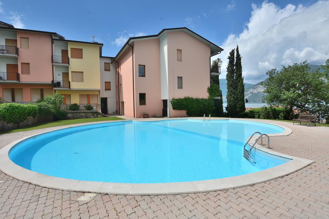 Residenza Candor With Pool 말세진느 외부 사진